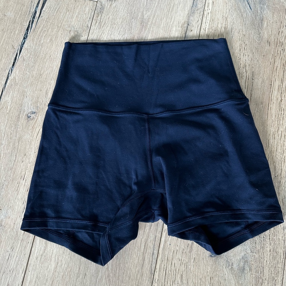 NWOT Lululemon Align Shorts 4”